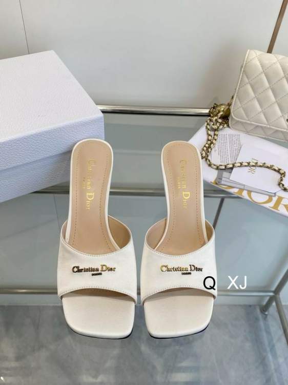 Picture of Dior Shoes _SKUDiorsz35-409CMXJ06073773